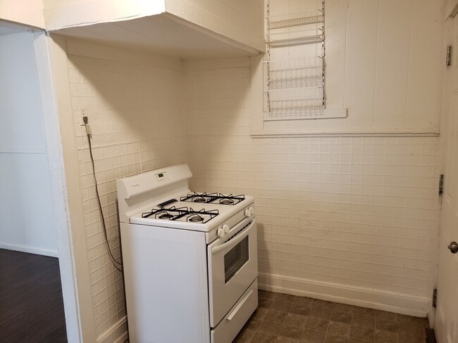 100 S Fairmont St unit 1- A- front, Amarillo, TX 79106 - photo 5