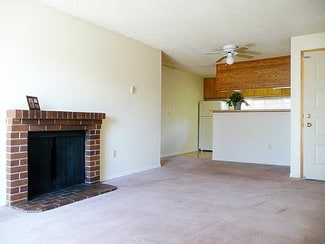 2616 S 224th St, Des Moines, WA 98198
