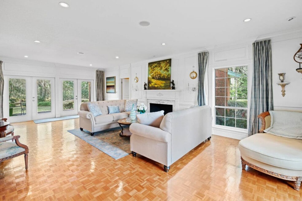 620 NW 23rd St unit ID1359095P, Gainesville, FL 32607 - photo 1