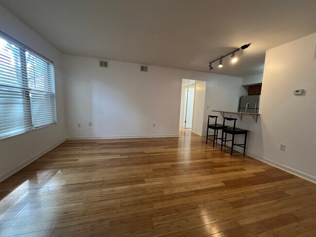 935 Washington St unit 104, Kansas City, MO 64105 - photo 6