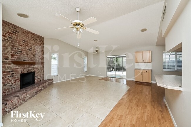 6222 Palmview Ct, Tampa, FL 33625 - photo 4