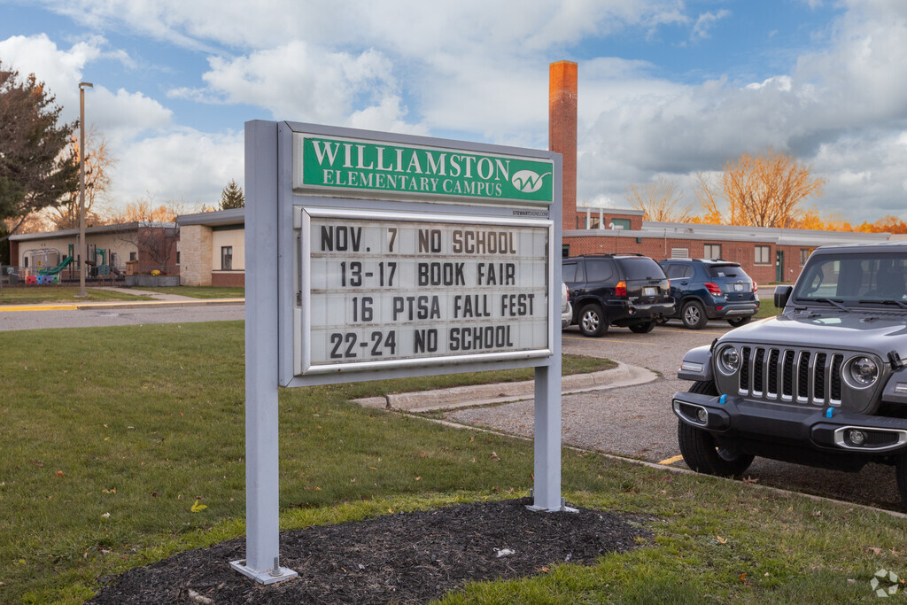 Williamston Discovery Elementary School has an overall rating of B on Niche.com.