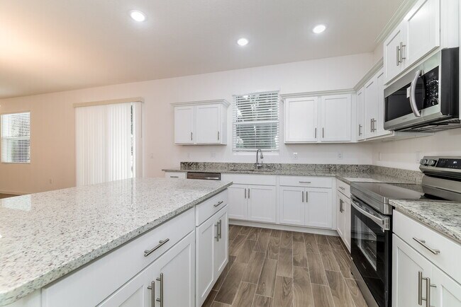 451 Martigues Dr, Poinciana, FL 34759 - photo 7