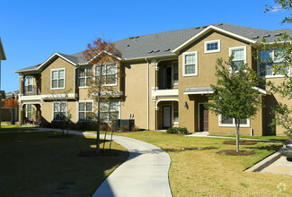 1225 Town Center Dr, Pflugerville, TX 78660