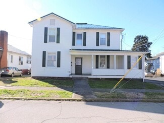 305 Montgomery St Unit 1, Johnson City, TN 37604