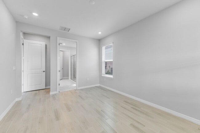 8566 Big Dipper Dr, Sarasota, FL 34241 - photo 3