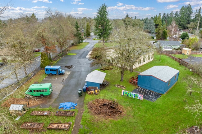 Wellsprings Friends School is an alternative high school serving grades 9-12 in Eugene, OR.