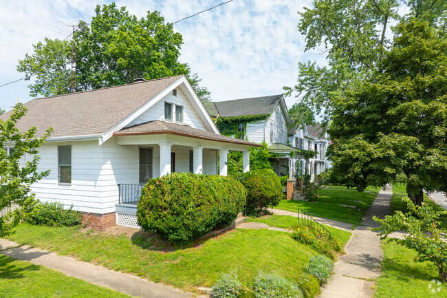 Bungalows are available in the charming neighborhood of Old Aristocracy Hill