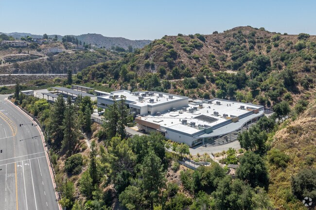 College View High School is 1 of 7 high schools in the Glendale Unified School District.