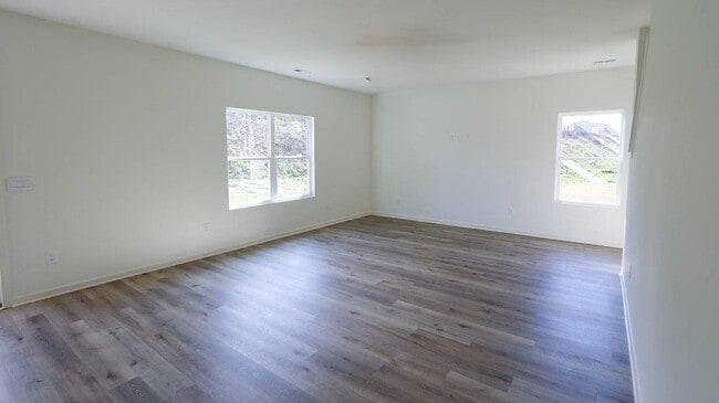 1601 Beverly Ln, Hahira, GA 31632 - photo 2