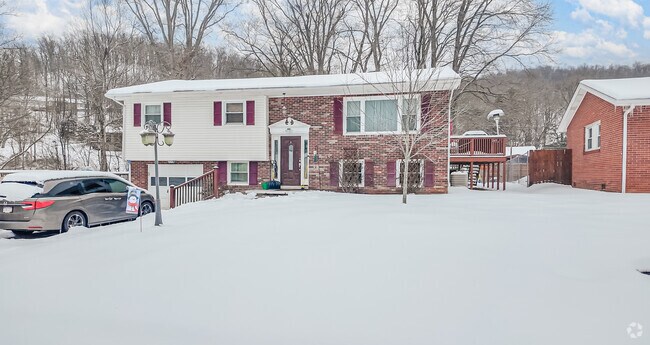 Split level homes are somewhat common in Buffalo Creek subdivisions.