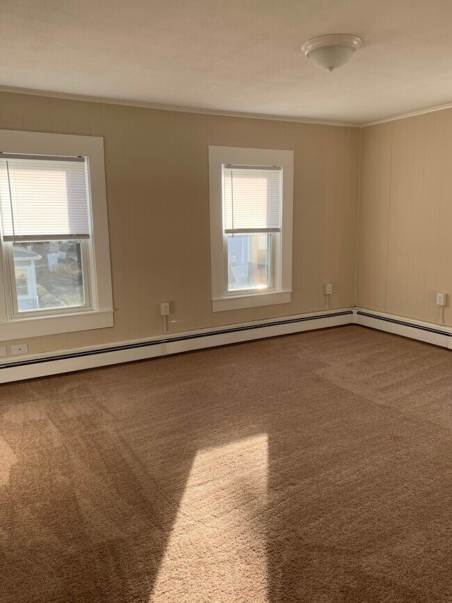 18 Fisher St unit 2, North Attleboro, MA 02760 - photo 4