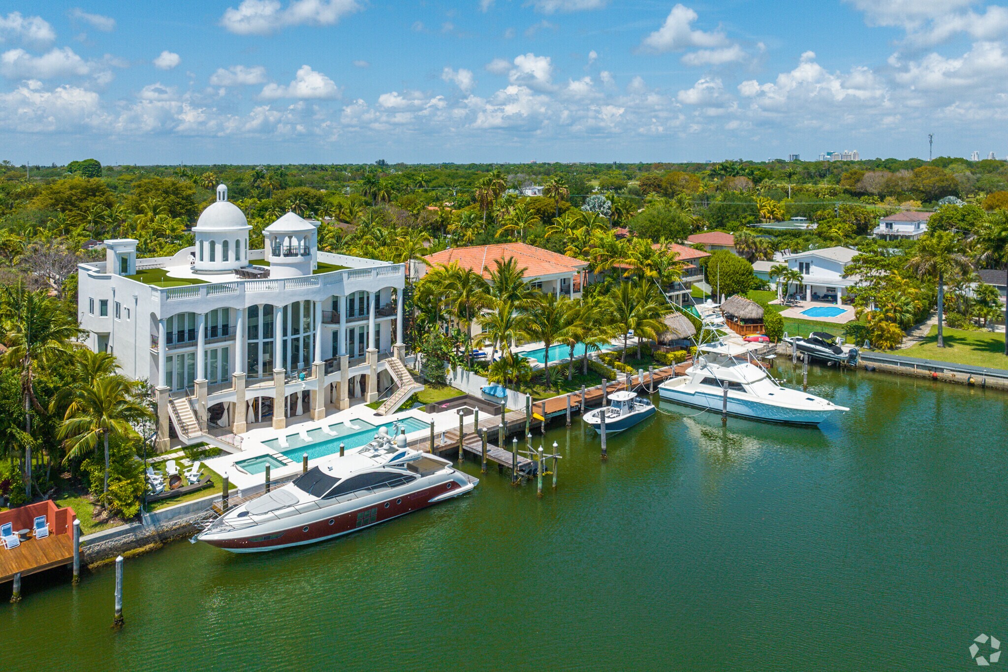 King's Bay/Deering Bay is a gorgeous area to call home.