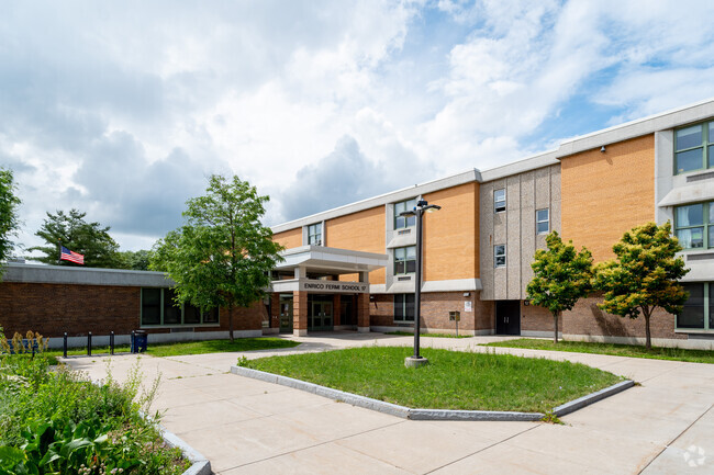 Enrico Fermi School No. 17 has 644 students in grades PK and, K-8.