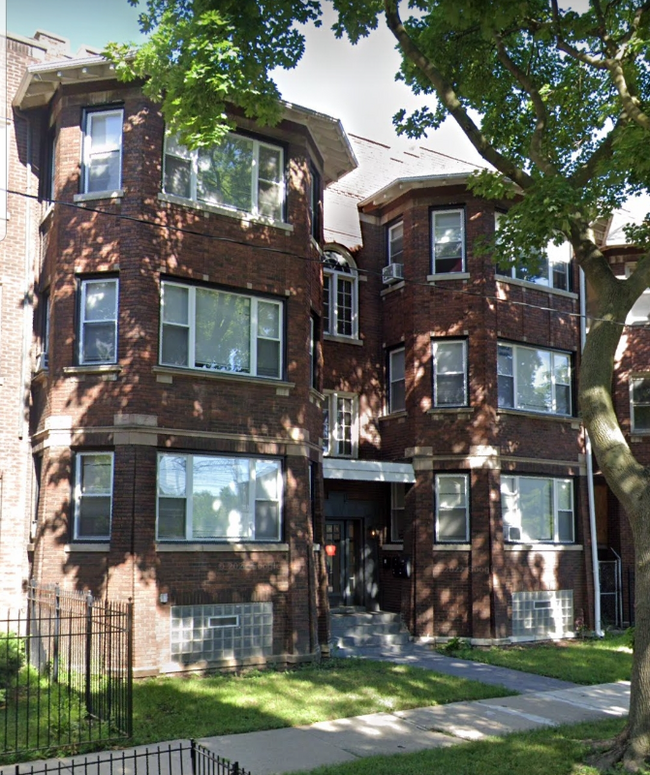 11210 S Vernon Ave Unit 2, Chicago, IL 60628