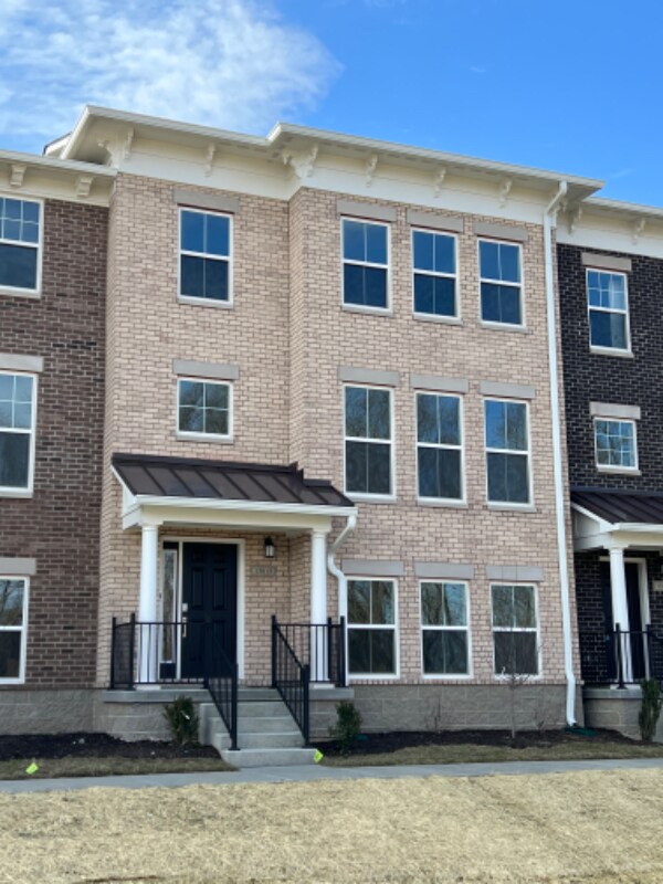 13815 Tender Dr, Carmel, IN 46032