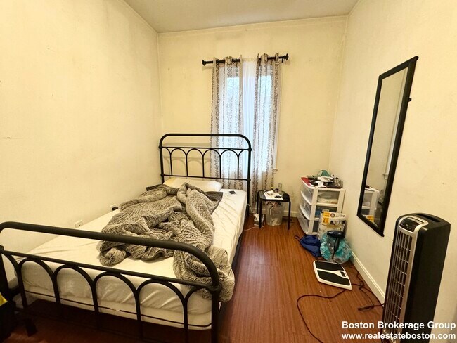 93 A Hillside St unit 1, Boston, MA 02120 - photo 5