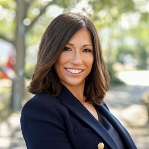 Dana Julien
