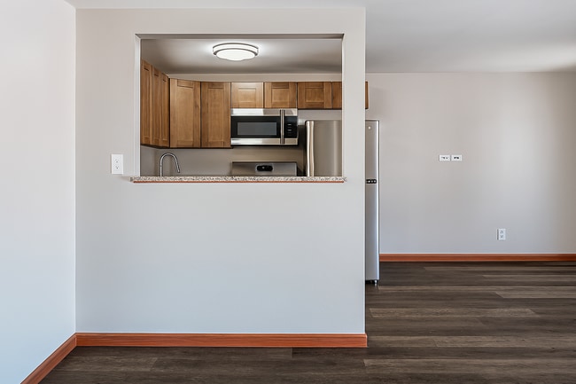 5212 Belclare Rd, Cincinnati, OH 45247 - photo 6