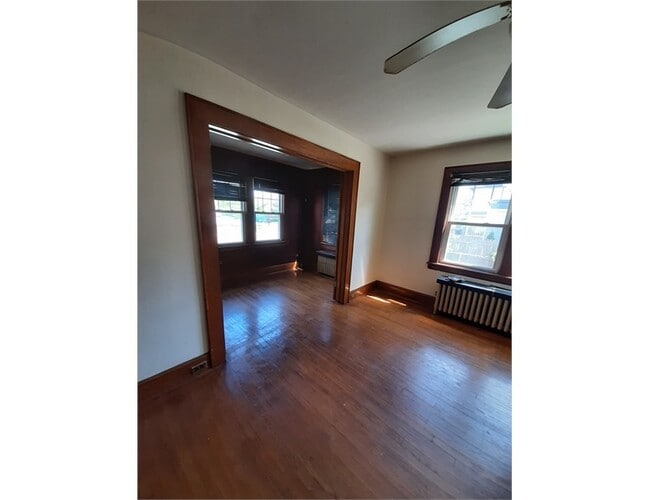 179 Sherwood Ave, Bridgeport, CT 06605 - photo 2