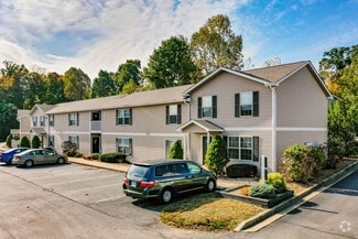 2201 S Oakdale Dr, Bloomington, IN 47403