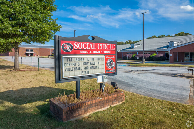 The pylon at Social Circle Middle School keeps students and parents up to date on announcements.