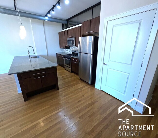 2778 N Milwaukee Ave unit 308, Chicago, IL 60647 - photo 3