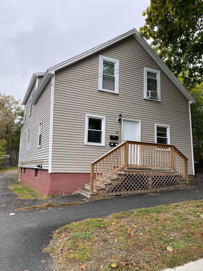 141 3rd St Unit 1, Bangor, ME 04401