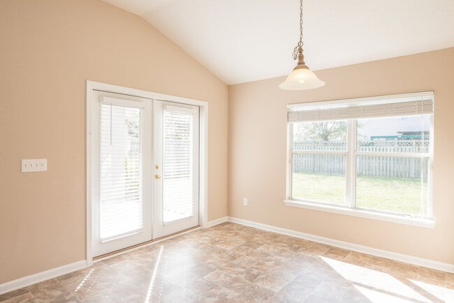 744 Flowers St, Saint Augustine, FL 32092 - photo 6