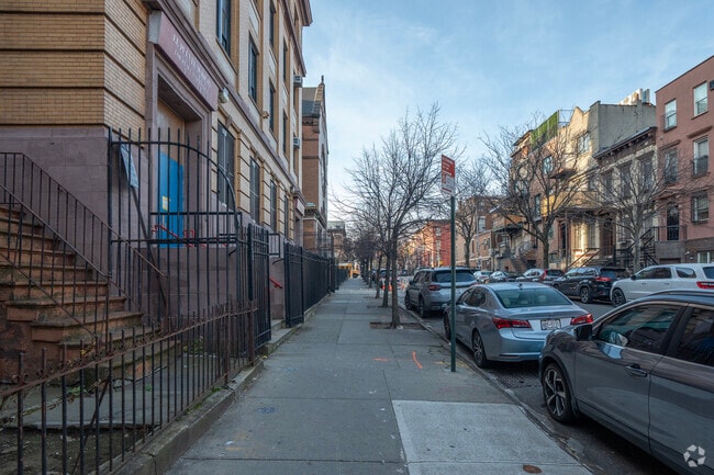 El Puente helps shape the future and unleash the potential of our youth.