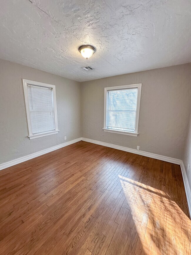 835 NW 17th St, Lawton, OK 73507 - photo 7