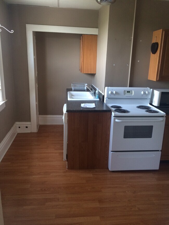 316 Cobun Ave unit 2, Morgantown, WV 26501 - photo 4