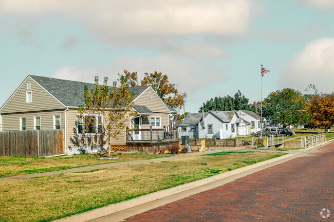 Russell offers a mix of bungalows, cottages, and ranch-style homes.