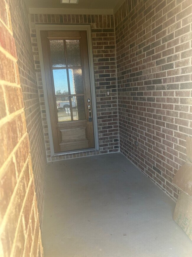 3517 Helena St, Gainesville, TX 76240 - photo 4