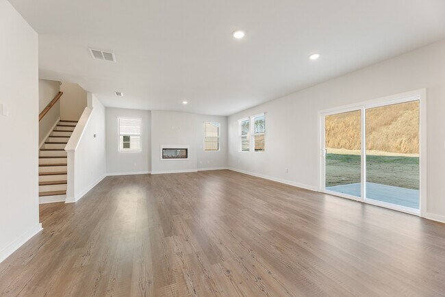 5308 Carodel Farm Way, Flowery Branch, GA 30542 - photo 6