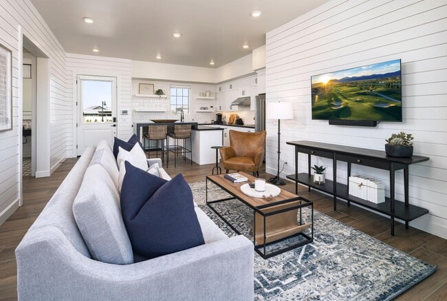 11800 N Greenwich Blvd, Surprise, AZ 85388 - photo 4