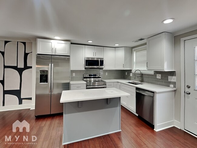 963 Sims Ave NW, Atlanta, GA 30318 - photo 2