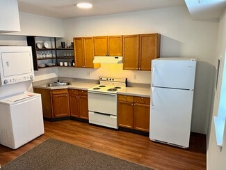 1104 W 38th St, Baltimore, MD 21211