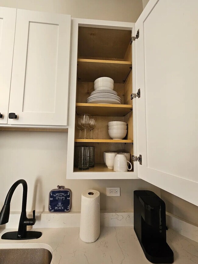 2339 N California Ave unit ID1032031P, Chicago, IL 60647 - photo 7