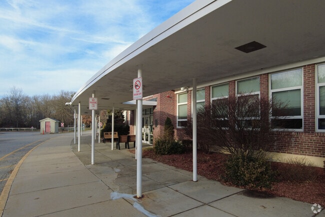 Center Elementary School in Chelmsford has an overall grade of A- on Niche.