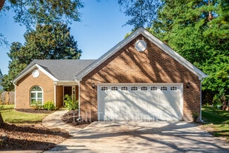 120 Gingerbread Place, Fayetteville, GA 30214