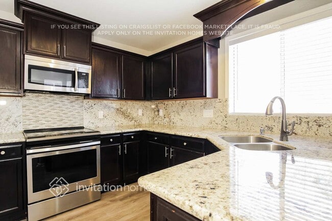 11502 W Shaw Butte Dr, El Mirage, AZ 85335 - photo 5