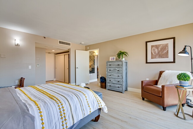 The Meridian at Laguna Hills - 55+ Active Adult Apartments, Laguna Hills, CA 92653 - photo 6