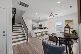 404 6th Ave N, Myrtle Beach, SC 29577