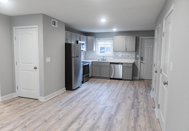 6013 King St unit A, Shawnee, KS 66203 - photo 2