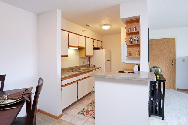 Park West, Omaha, NE 68164 - photo 5