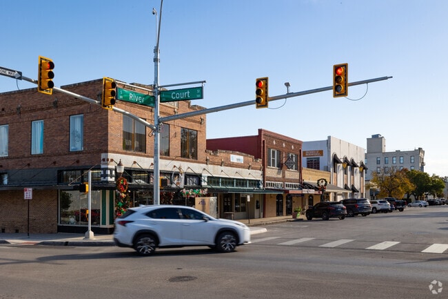Downtown Seguin is a great place to shop, dine and explore.