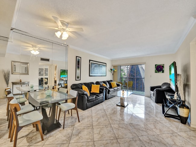 201 178th Dr, Sunny Isles Beach, FL 33160 - photo 2