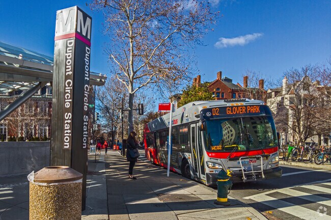 The Metro Bus connects Glover Park residents to the rest of the District.