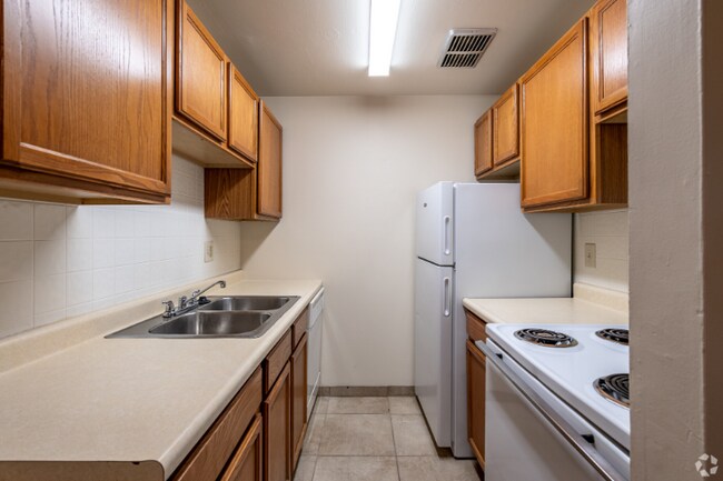 2811 Parkman Rd NW unit 1931 Southern Blvd N, Warren, OH 44485 - photo 5